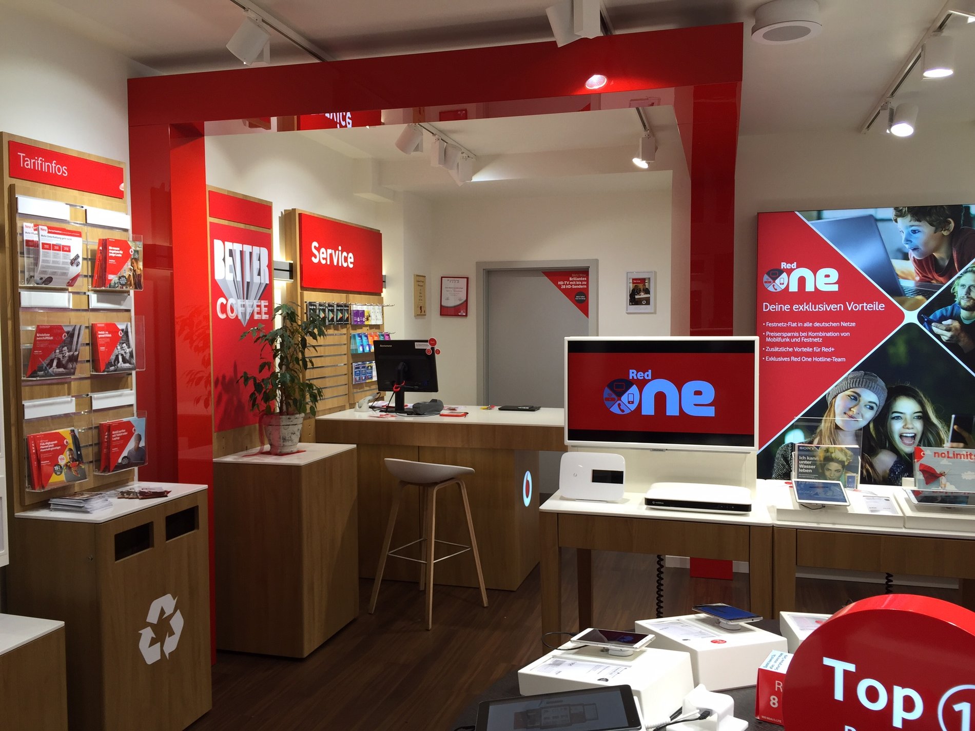 Vodafone-Shop in Tuttlingen Team Thyzak, Bahnhofstr. 8