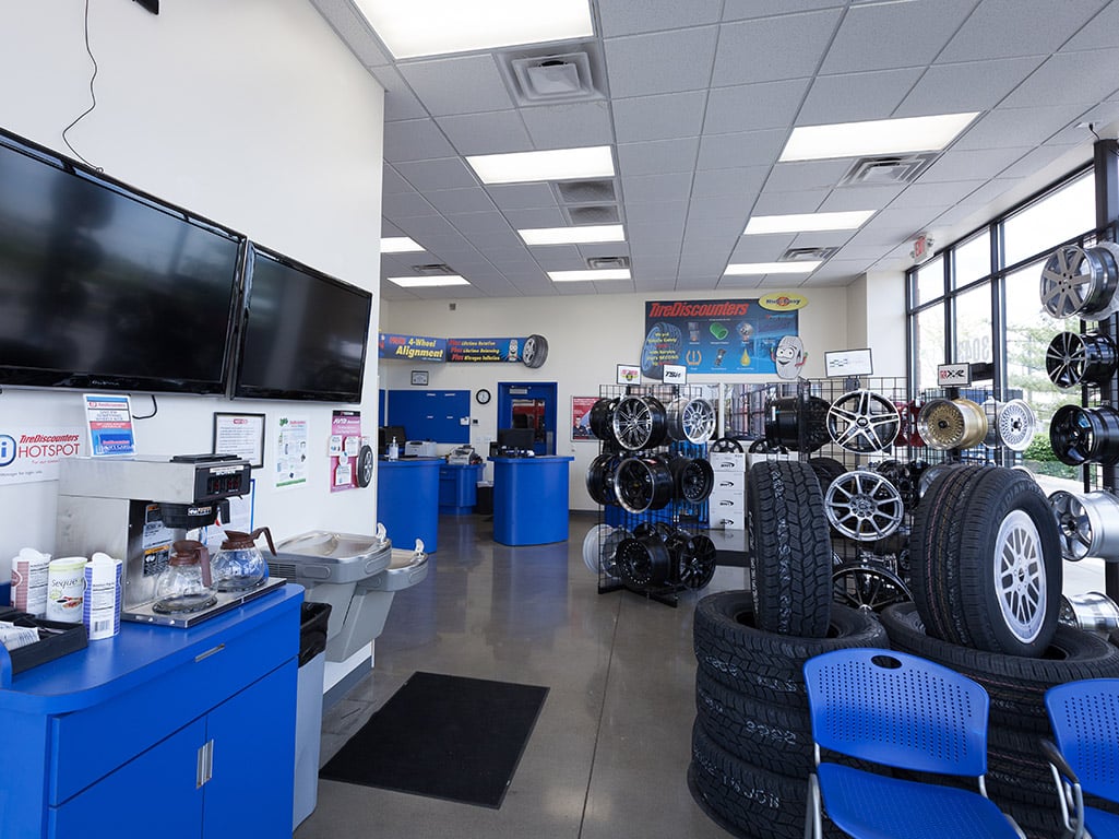 Tire Discounters Man O' War Place tires, alignment, brakes, autoglass