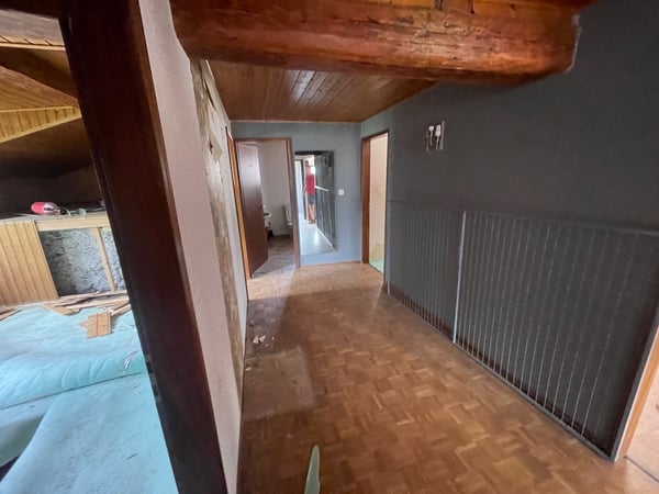 Démolition à Chamoson, début de chantier