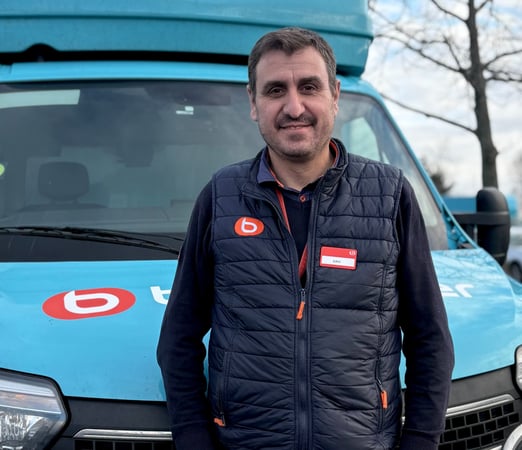 Eric responsable stocks et livraisons