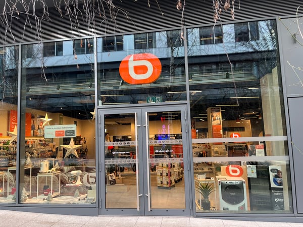 Façade de votre magasin  Boulanger Issy les Moulineaux
