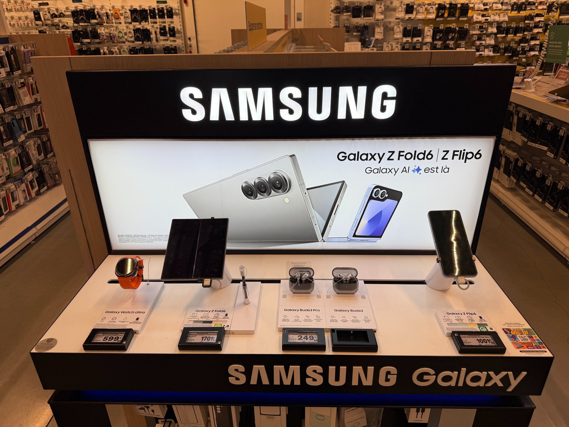 Téléphone Samsung du magasin Boulanger Arras