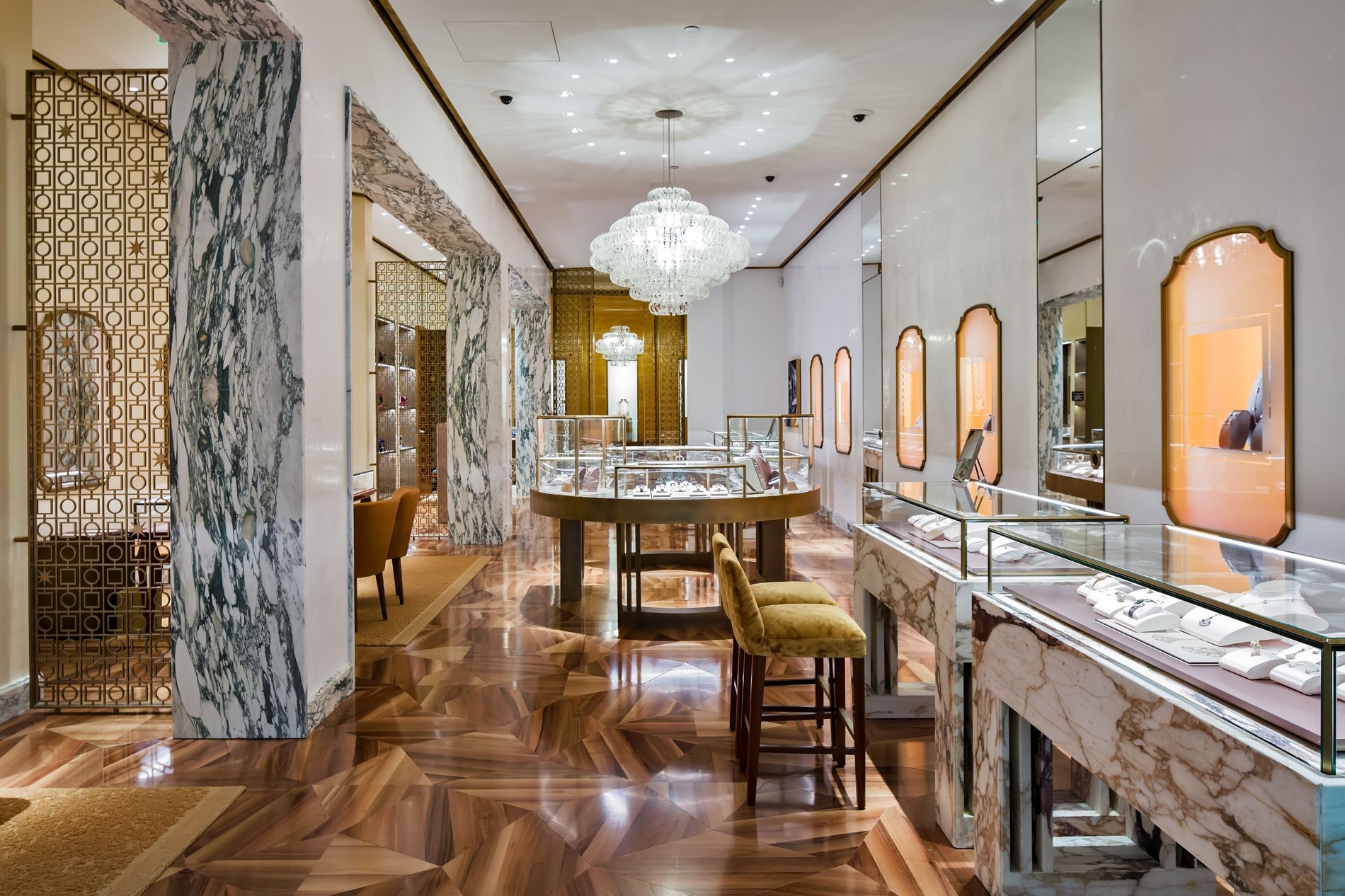 BULGARI | Fine Italian Jewellery, Watches & Luxury Goods in Orlando, 4200  Conroy Road