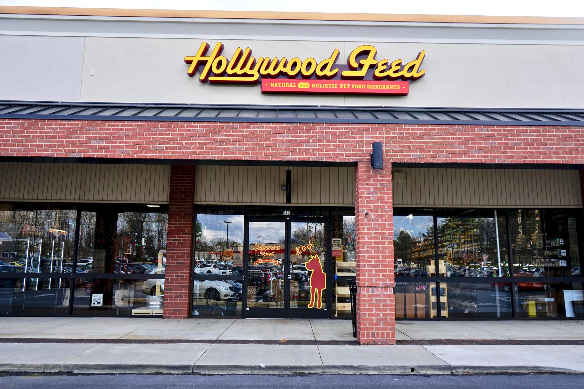 Hollywood Feed East Cobb: {KEYWORDS} in Marietta, GA