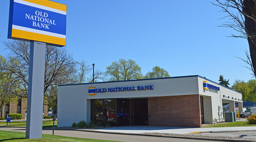 Old National Bank Consumer Commercial Wealth Business Banking In   1080x600 