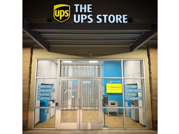 Facade of The UPS Store El Paso