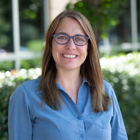 Photo of Lisa F. Andrew