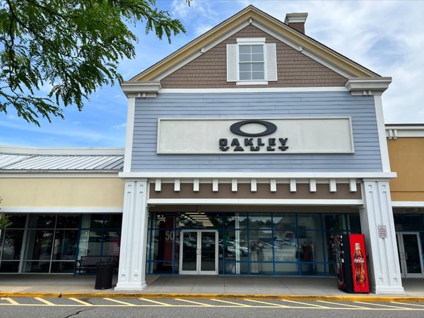 Oakley outlet store near me on sale