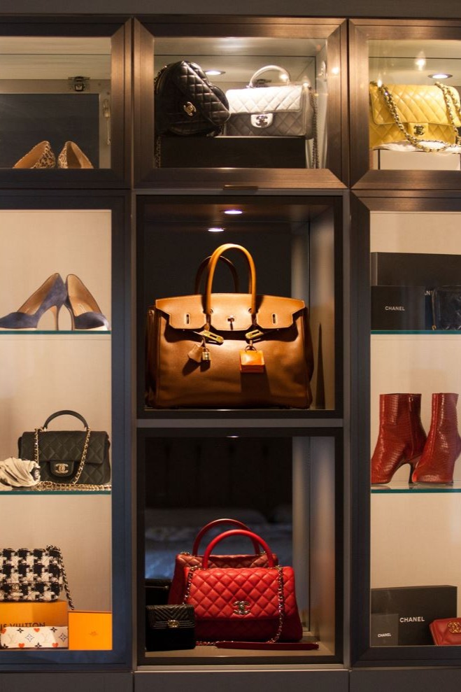 Accessory and Shoe Display
