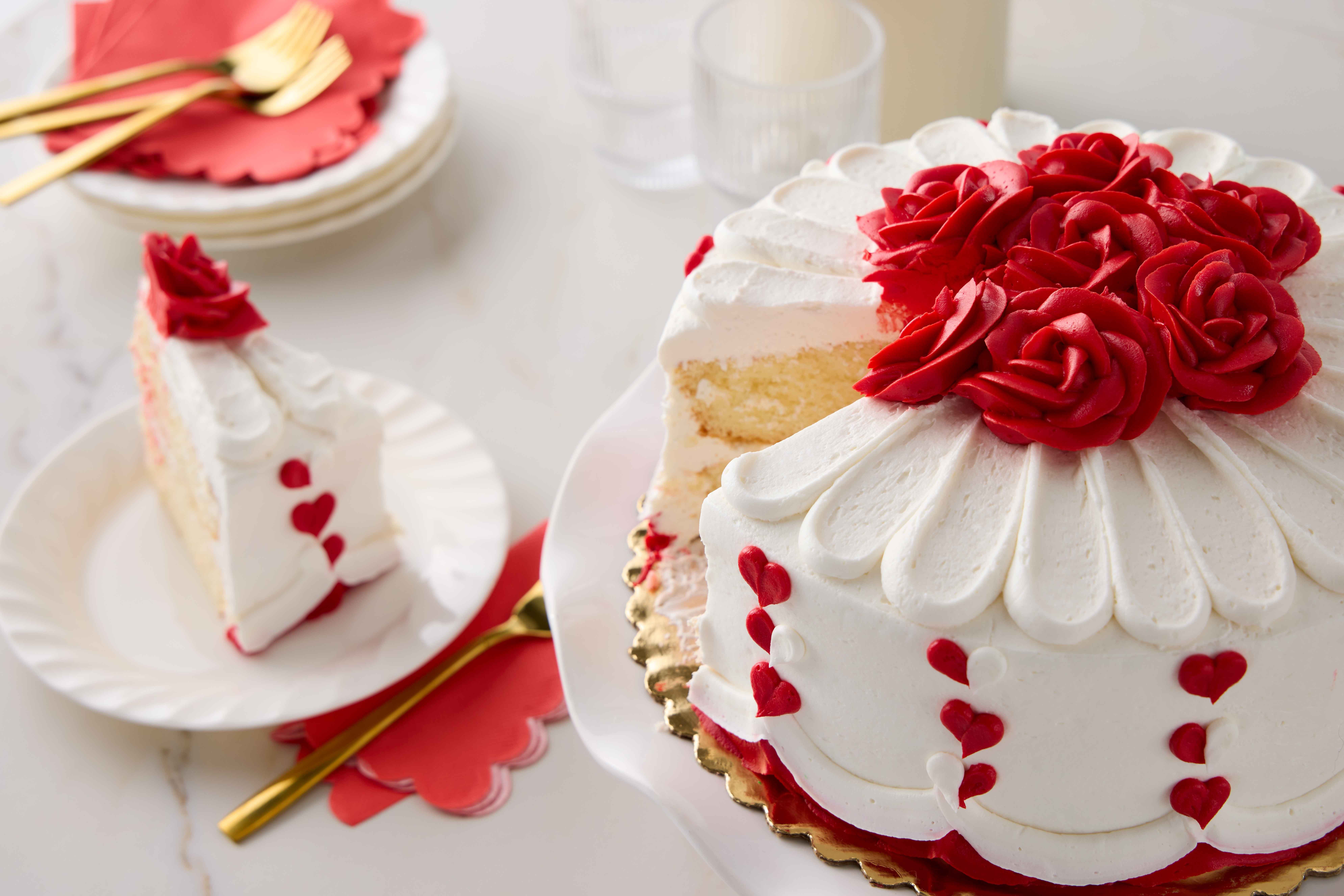 valentines day round cake