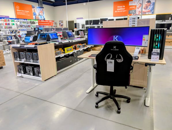 Le rayon Gamer de notre magasin Boulanger Persan Chambly avec des pc portables, moniteurs et ordinateurs fixe gamer de grandes marques tel que Asus, MSI et HP.