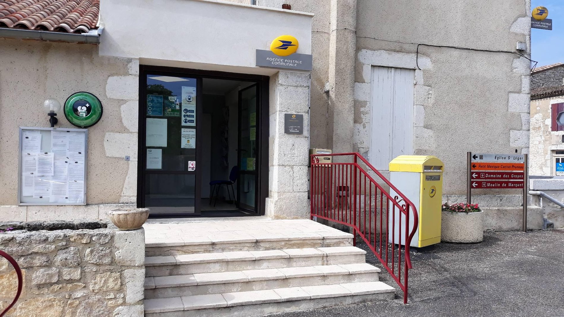 Photo du point La Poste Agence Communale VILLENEUVE DE DURAS Mairie