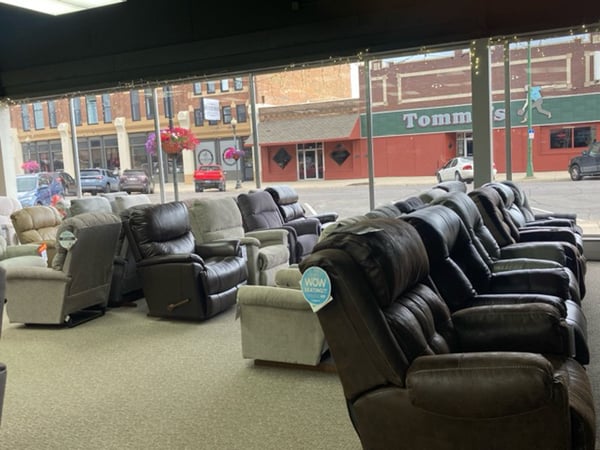 Watertown, SD Slumberland Furniture recliners