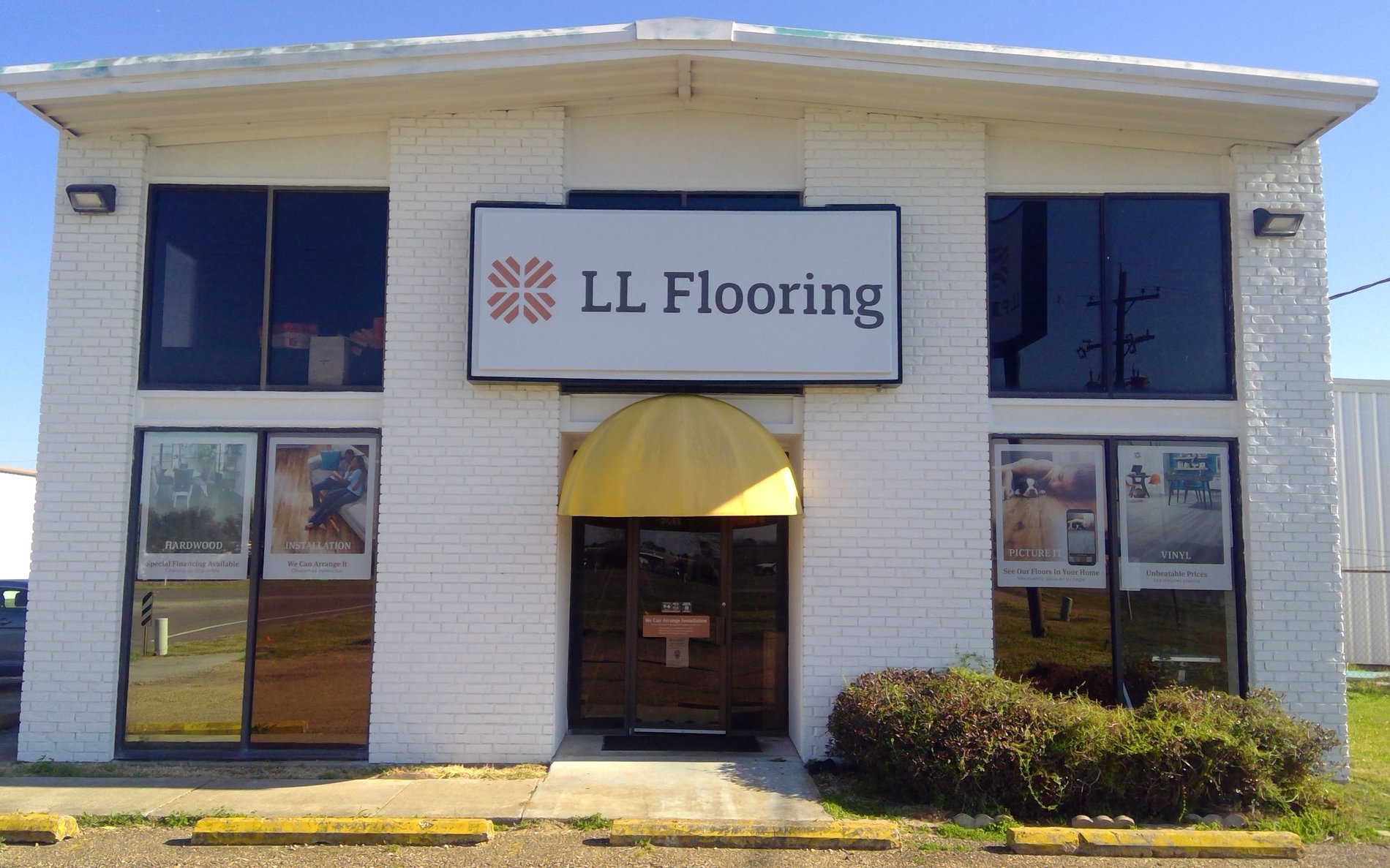 LL Flooring #1187 Broussard | 3401 U.S. 90 | Storefront
