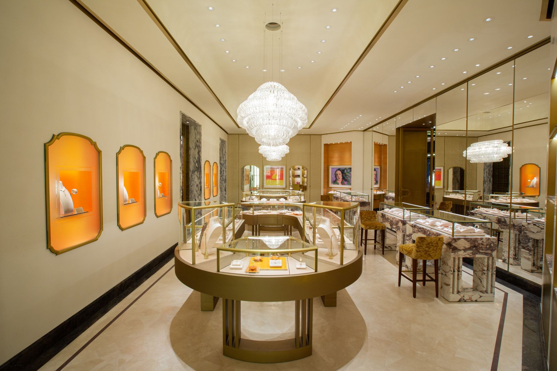 BULGARI | Fine Italian Jewellery, Watches & Luxury Goods in Macau, Avenida  da Nave Desportiva