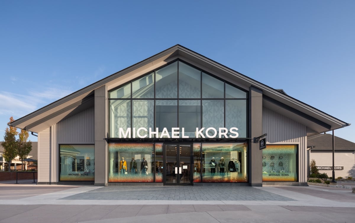 Michael Kors Outlet at Toronto Premium Outlets  A Shopping Center in Halton  Hills ON  A Simon Property