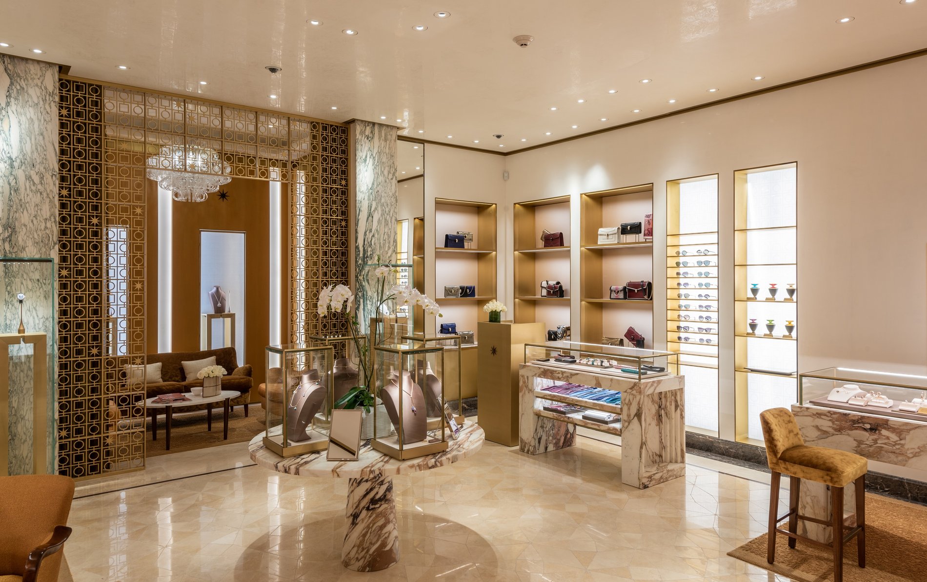 BULGARI | Fine Italian Jewellery, Watches & Luxury Goods in Mexico City,  Artz Pedregal, Anillo Perif. 3720, Álvaro Obregón