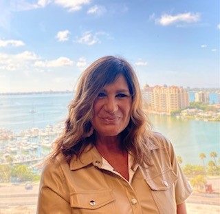 Photo of Rhonda Lauria