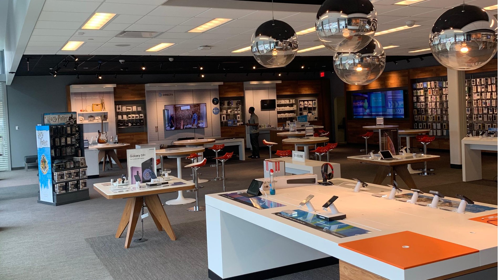 AT&T Woodmere Cell Phones, Wireless Plans & Accessories 28101
