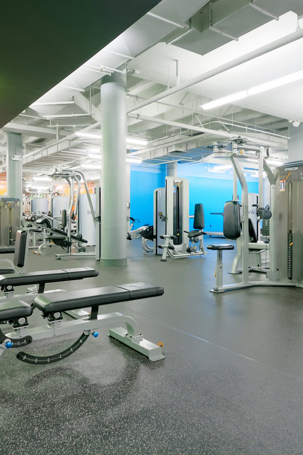 Blink Paramus Gym at 151 Bergen Town Center, Paramus, NJ Blink Fitness