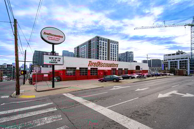 信頼への信頼 Visit wheels tires, discount for Midtown in Discounters Tire アート・デザイン・音楽