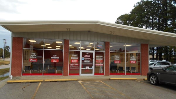 Direct Auto Insurance storefront located at  1801 West Court Street, Paragould