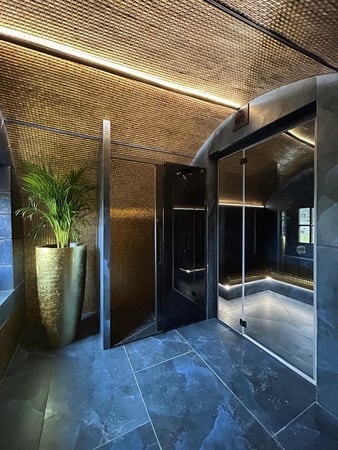 Élégance, bien-être et héritage : hammam sur mesure dans un château du XVe siècle.
