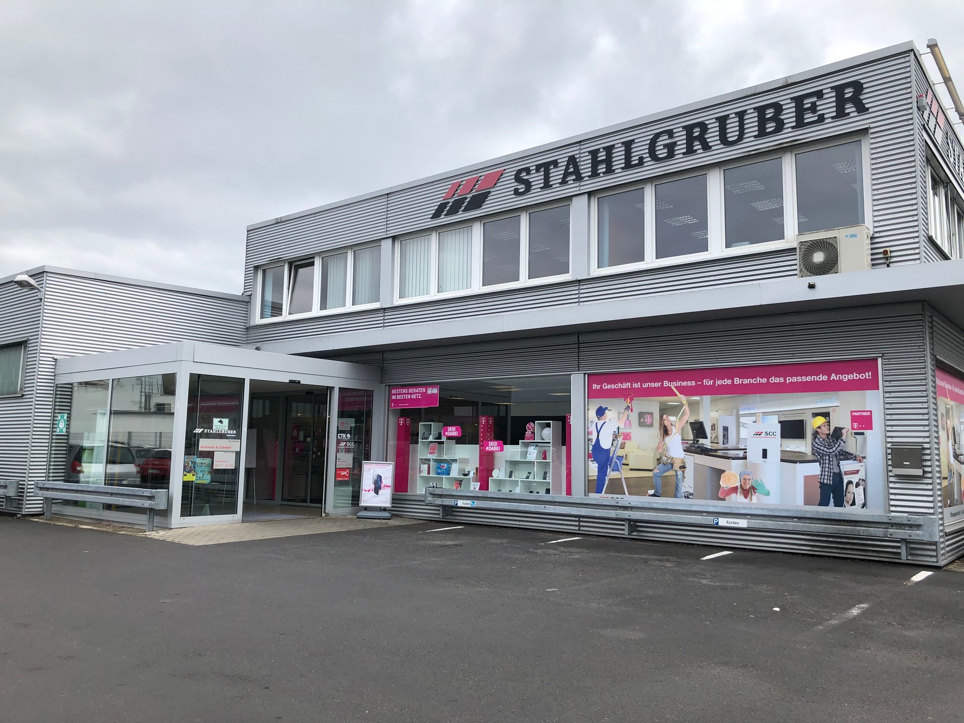Store photo