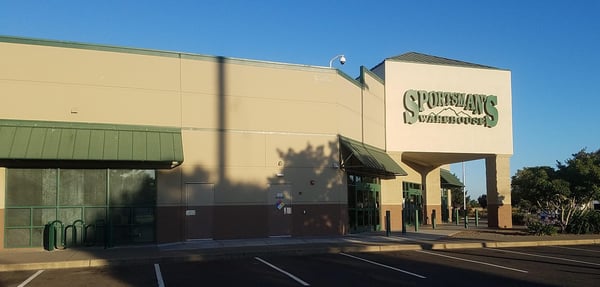 The front entrance of Sportsman's Warehouse in Rohnert Park