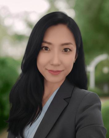 Photo of Jennifer Collins