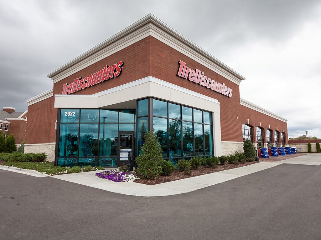 Tire Discounters Medical Center tires, alignment, brakes, autoglass