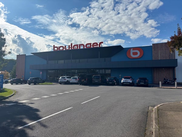 Devanture du magasin Boulanger Terville Thionville