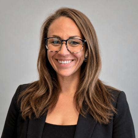 Photo of Laura Beach