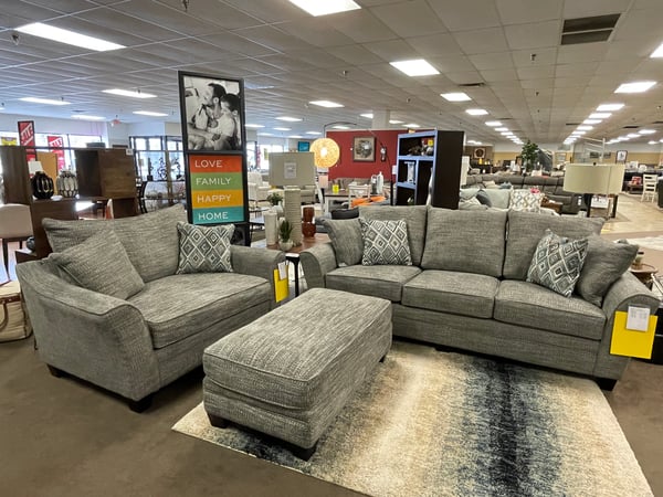 Slumberland Furniture Store in Mason City,  IA -  Living Room Vignette (Gray)