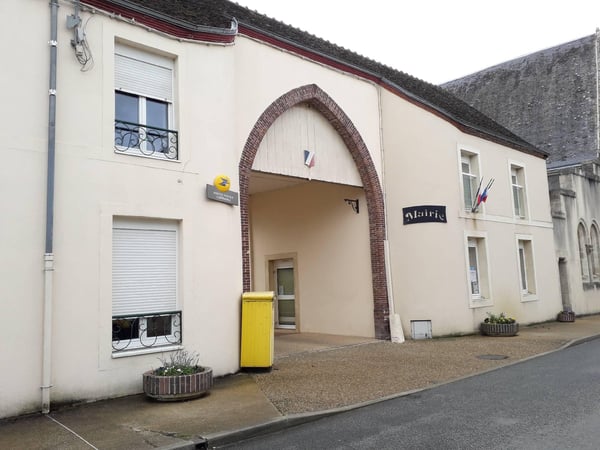Photo du point La Poste Agence Communale ST MAIXENT Mairie