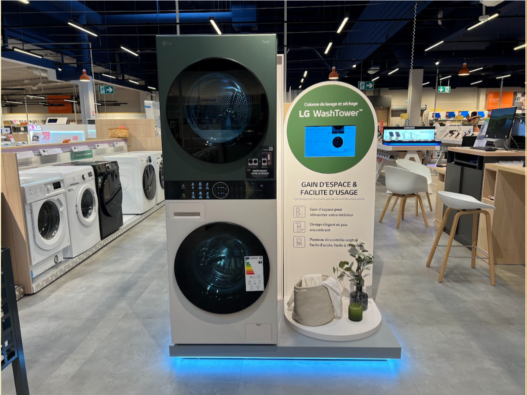 Venez découvrir le Lave linge séchant hublot Washtower 
Le petit + lavez et séchez votre linge en seulement une heure grâce au programme petite charge