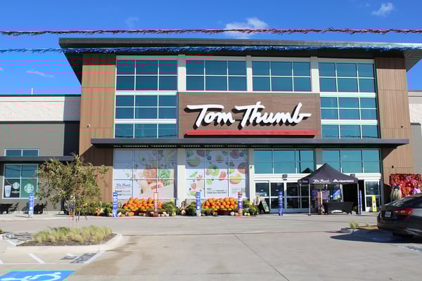 Tom Thumb store front photo