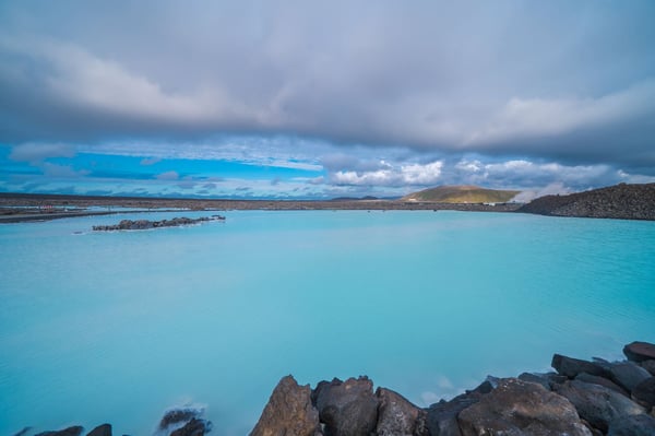 アイスランドの神秘！乳白色の絶景温泉「ブルーラグーン」