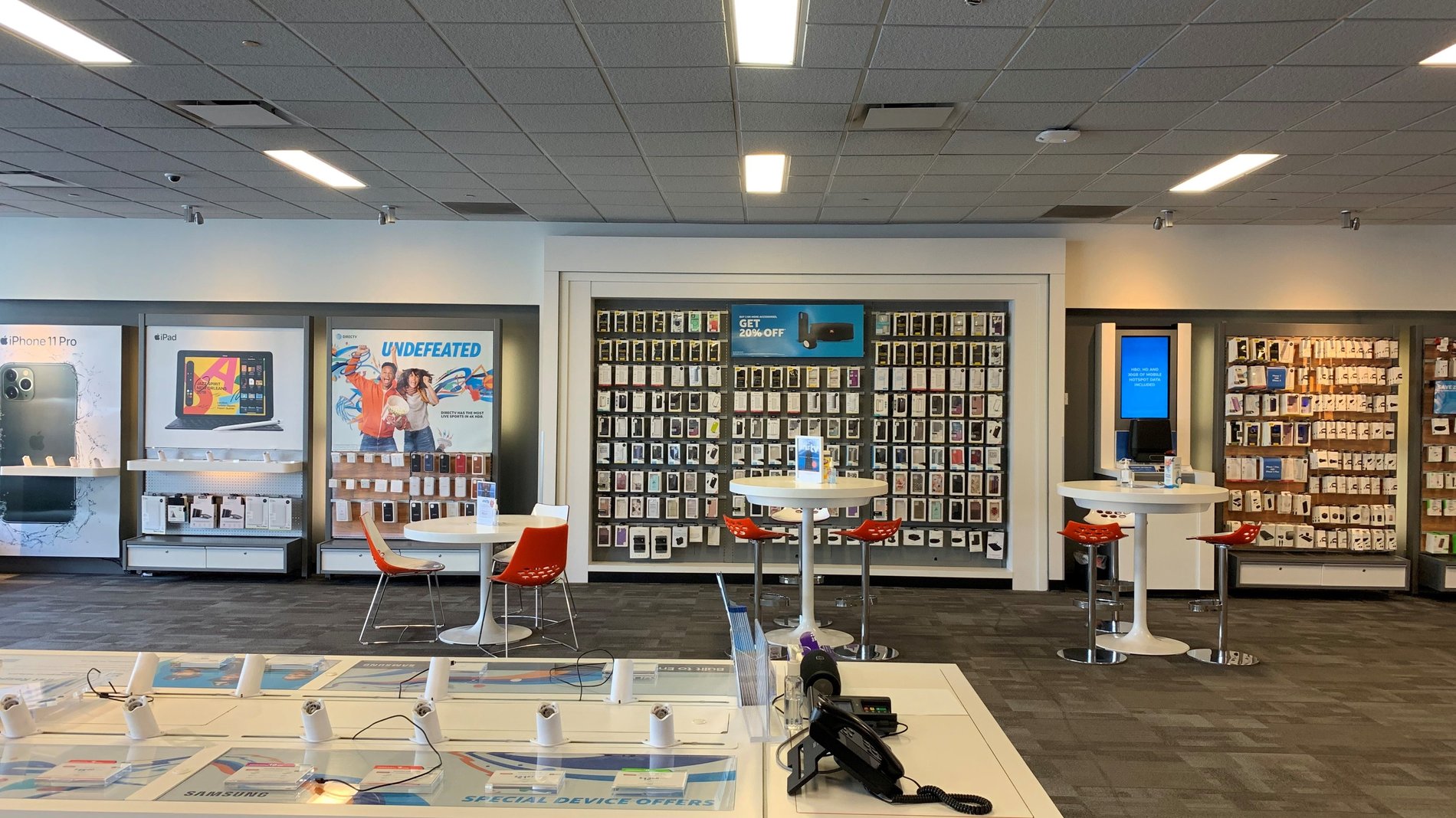 AT&T Store Tallahassee iPhone SE w/ Curbside Pickup Tallahassee, FL