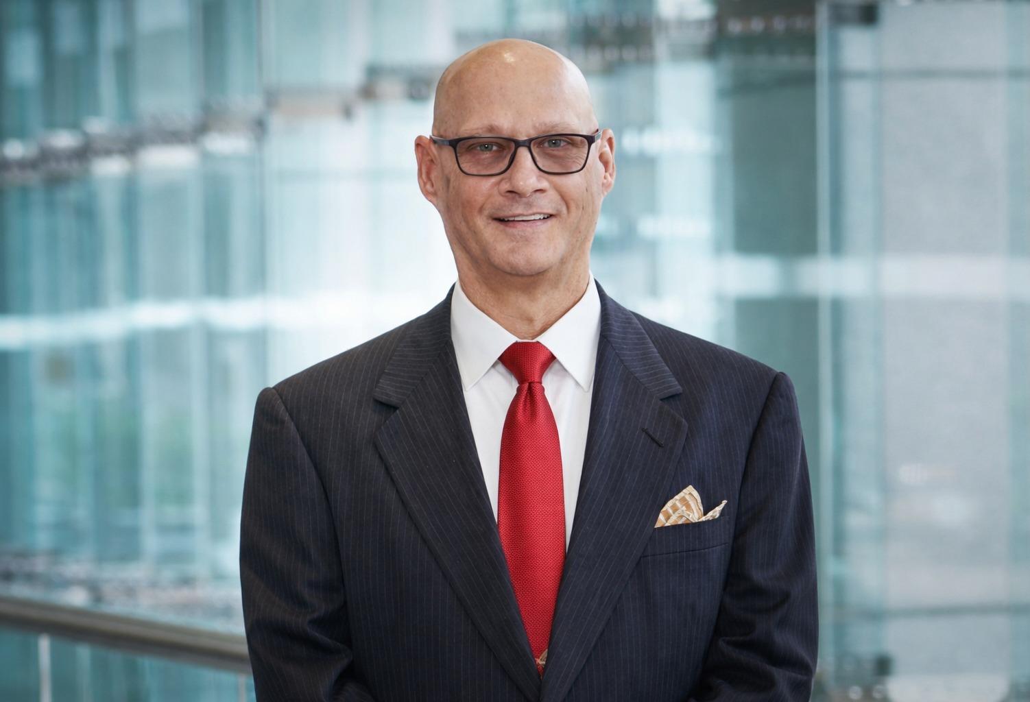 Photo of Peter J Schueth - Morgan Stanley