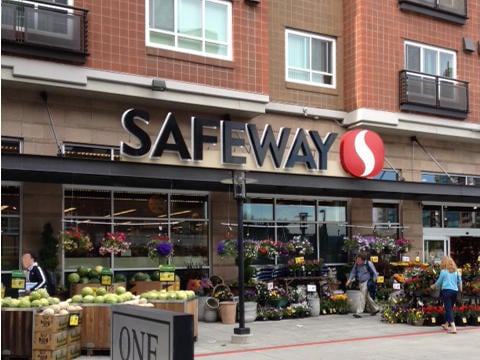 Safeway Store Front Picture at 300 Bellevue Way NE in Bellevue WA