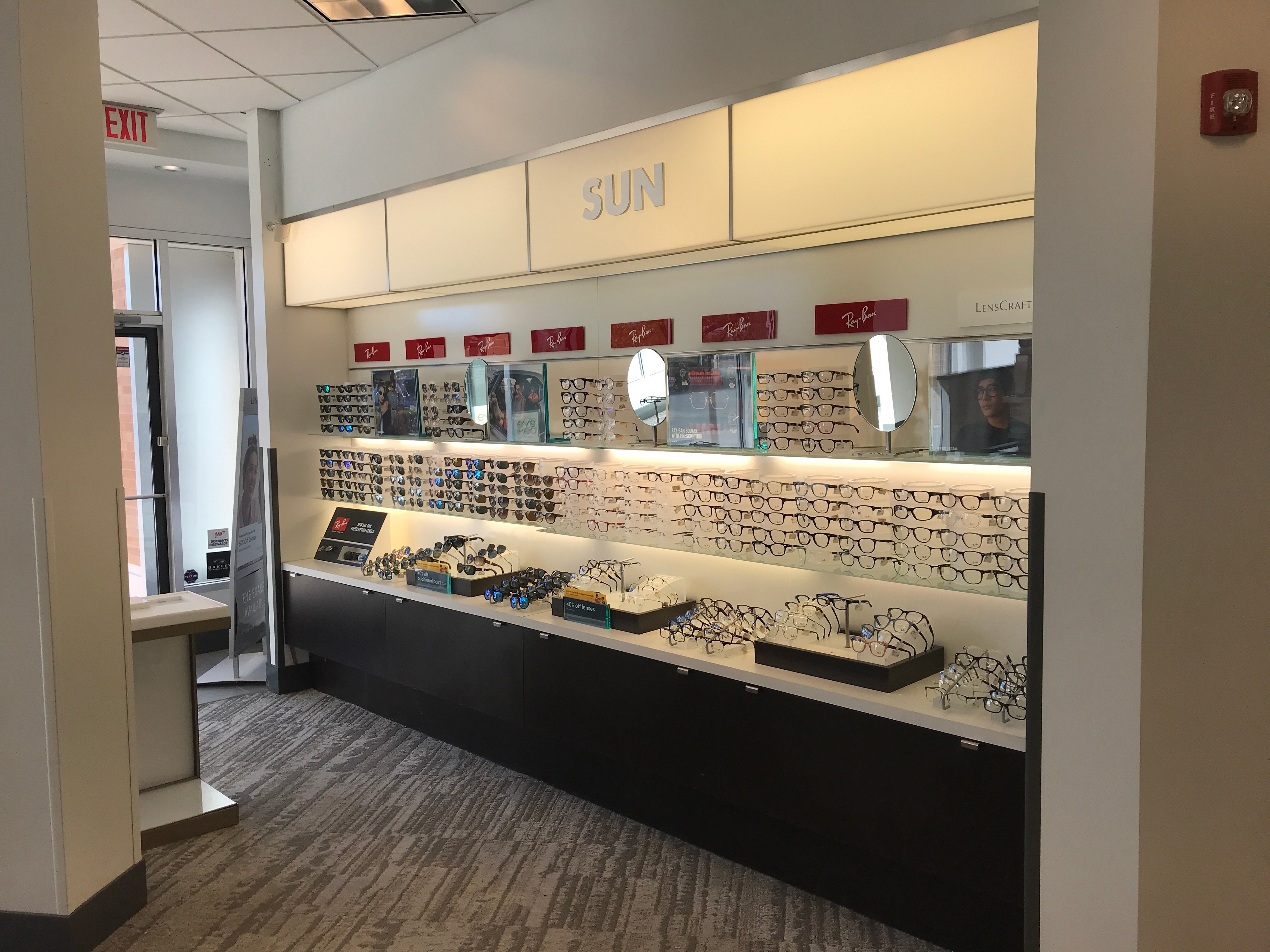 LensCrafters in Oak Brook, IL, 280 Oakbrook Center Mall