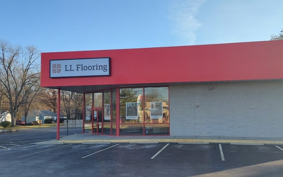 LL Flooring #1240 Fairview Heights | 5520 North Illinois St. | Storefront