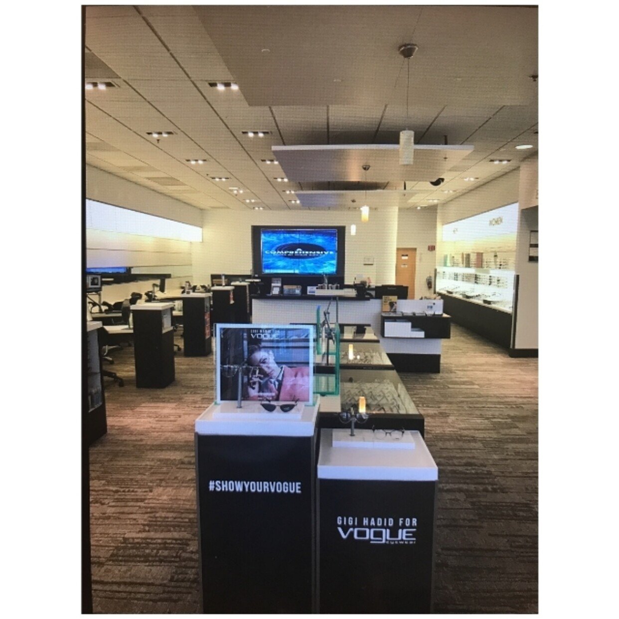 LensCrafters in Oak Brook, IL, 280 Oakbrook Center Mall