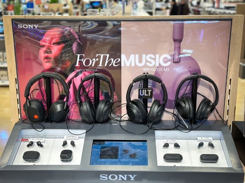 Retrouvez la gamme de casques audio et écouteurs sans fil de la marque Sony au magasin Boulanger Avignon Le Pontet. Que vous soyez sportif, mélomane, fan de rock ou de rap, sony offre divers produits pour s'adapter au profil de chacun.