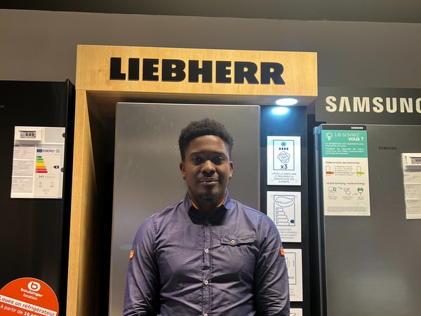 Stevy, Conseiller de vente Boulanger Montparnasse