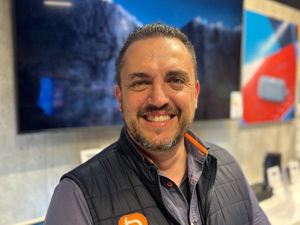 Stéphane c'est notre Responsable Univers Multimédia au magasin  Boulanger Aix en Provence
