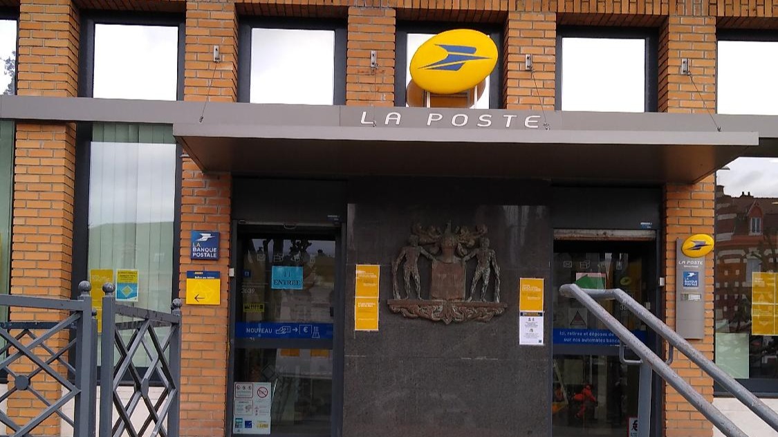 La Poste BETHUNE BEFFROI (62400) La Poste