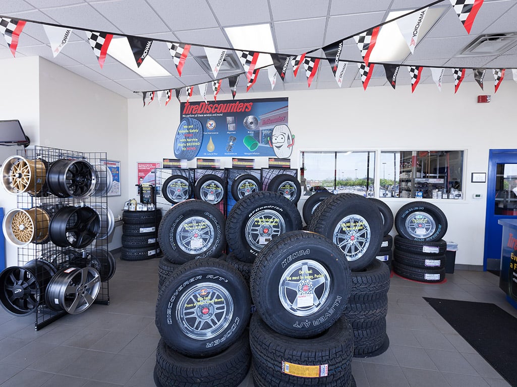 Tire Discounters Bypass Rd tires, alignment, brakes, autoglass in