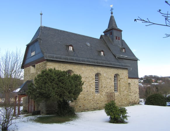 Evangelische Kirche Weilmünster-Laubuseschbach - Ev. Kirchengemeinde Laubuseschbach